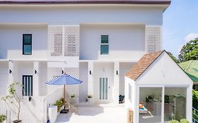 Koh Chang Luxury Pool Villas